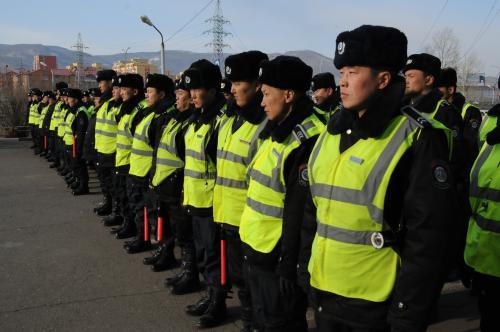 Замын цагдаагийн албанаас алба хаагчдынхаа гэр бүлийг хүлээж авч, уулзлаа