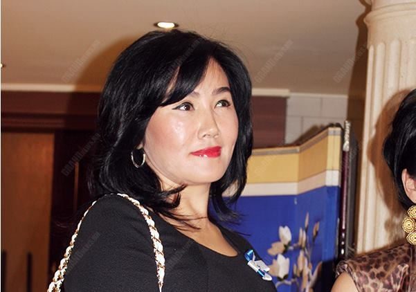 УИХ-ын дэд дарга Г.Батхүүгийн гэргий Х.Тунгалаг: Алтны дэргэдэх гууль шарлана гэгчээр нөхрөө дагаад моринд дуртай болсон