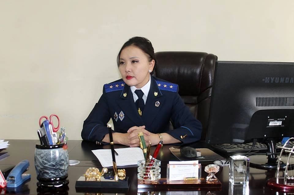  Д.Гантулгыг хэргийг үргэлжлүүлэн шалгаж, А.Гансүх нарын хэрэг шүүхэд шилжинэ