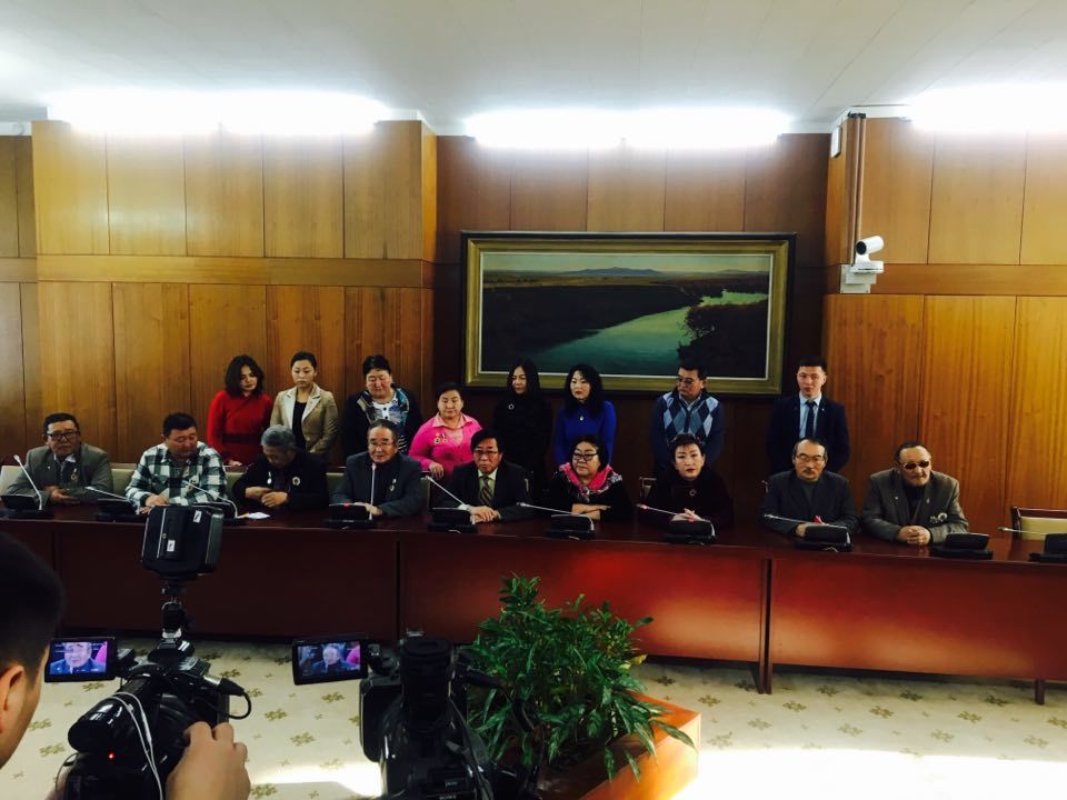 Н.Энхбаяр болон түүний нөхөд увайгүй үйлдлээ зогсоох хэрэгтэй