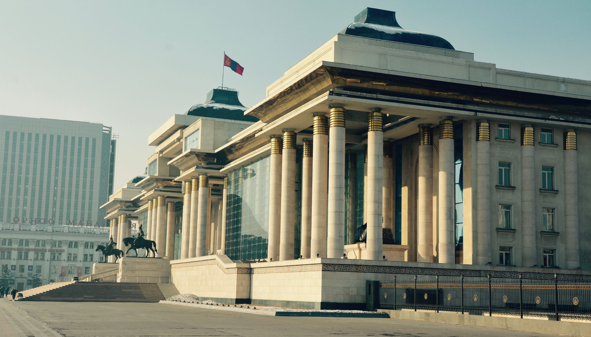 МАХН-ын гишүүд хэвлэлийн хурал зарлалаа