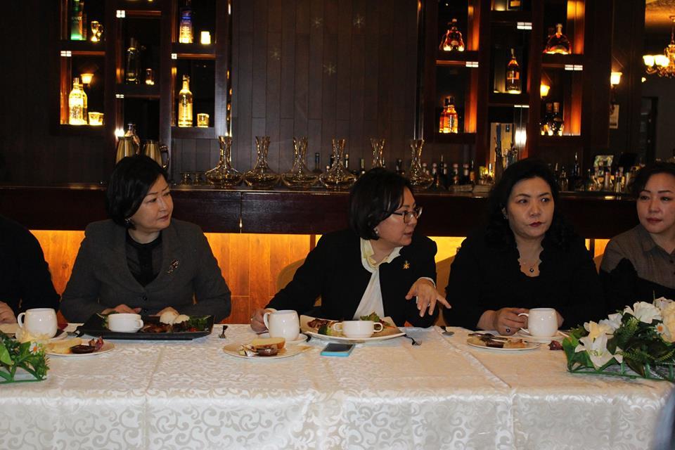 БГД-ийн Өрхийн эрүүл мэндийн төвийн удирдлагууд зөвлөлдлөө