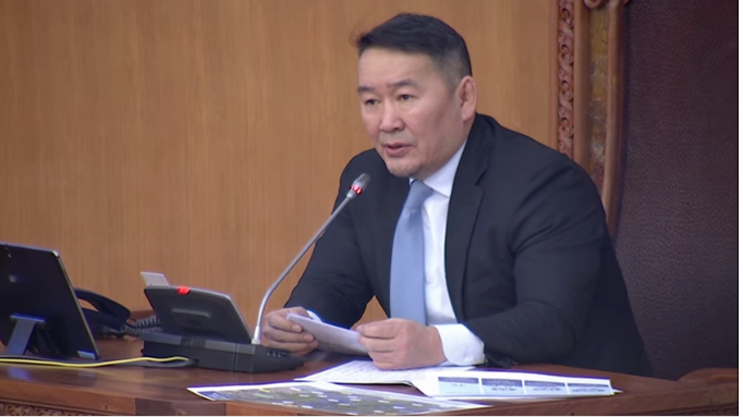 Х.Баттулга: Утааны асуудлыг шийдэж чадахгүй бол УИХ-ыг тараах талаар санаачилгатай ажиллана