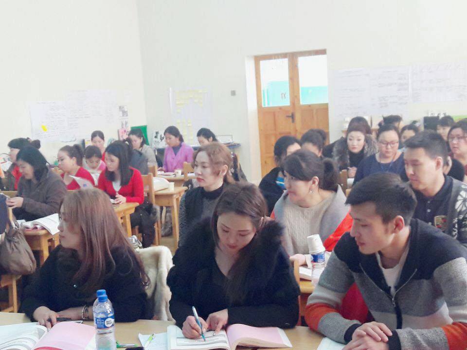 Тусгай боловсролыг дэмжих төвөөс багш нарт чадавхижуулах сургалт зохион байгуулж байна