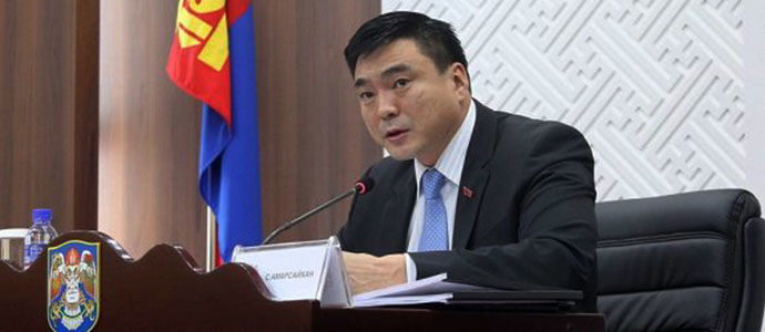 НИТХ-ын дарга хуралдаа суудаггүй төлөөлөгчдөд хандан хатуухан үг хэллээ