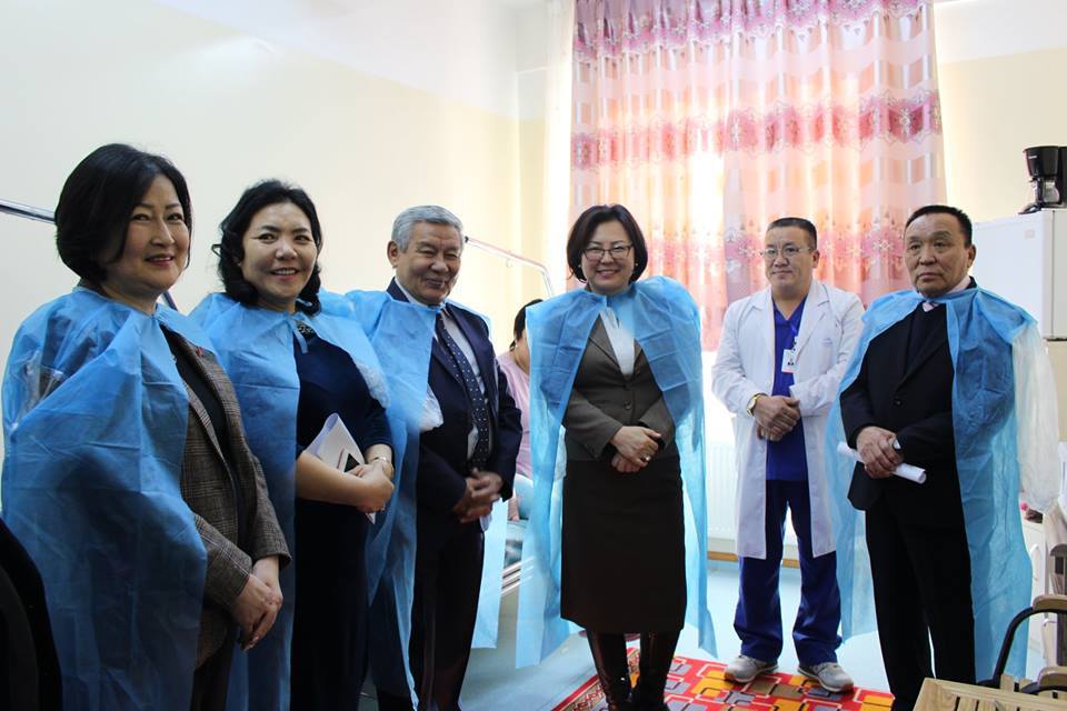 БГД-ийн ”Ахмад настны эмнэлэг”-т тохижуулалтын ажил хийгдлээ