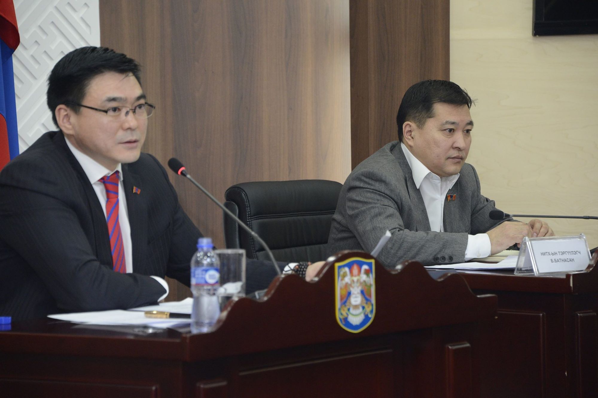 Газрын маргааныг 21 хоногт шийдвэрлэх үүрэг өглөө