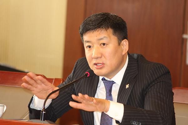 Авлигын хэрэгт холбогдсон С.Баярцогт намаасаа хөөгдлөө