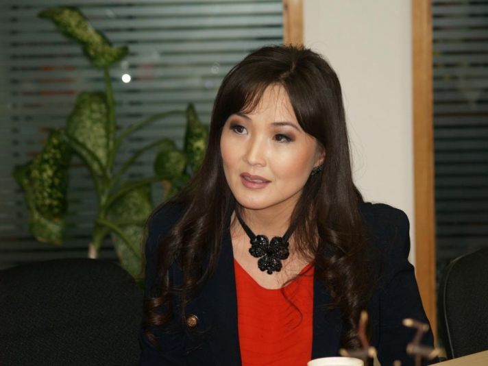 Б.Шүүдэрцэцэгээс уучлалт хүслээ