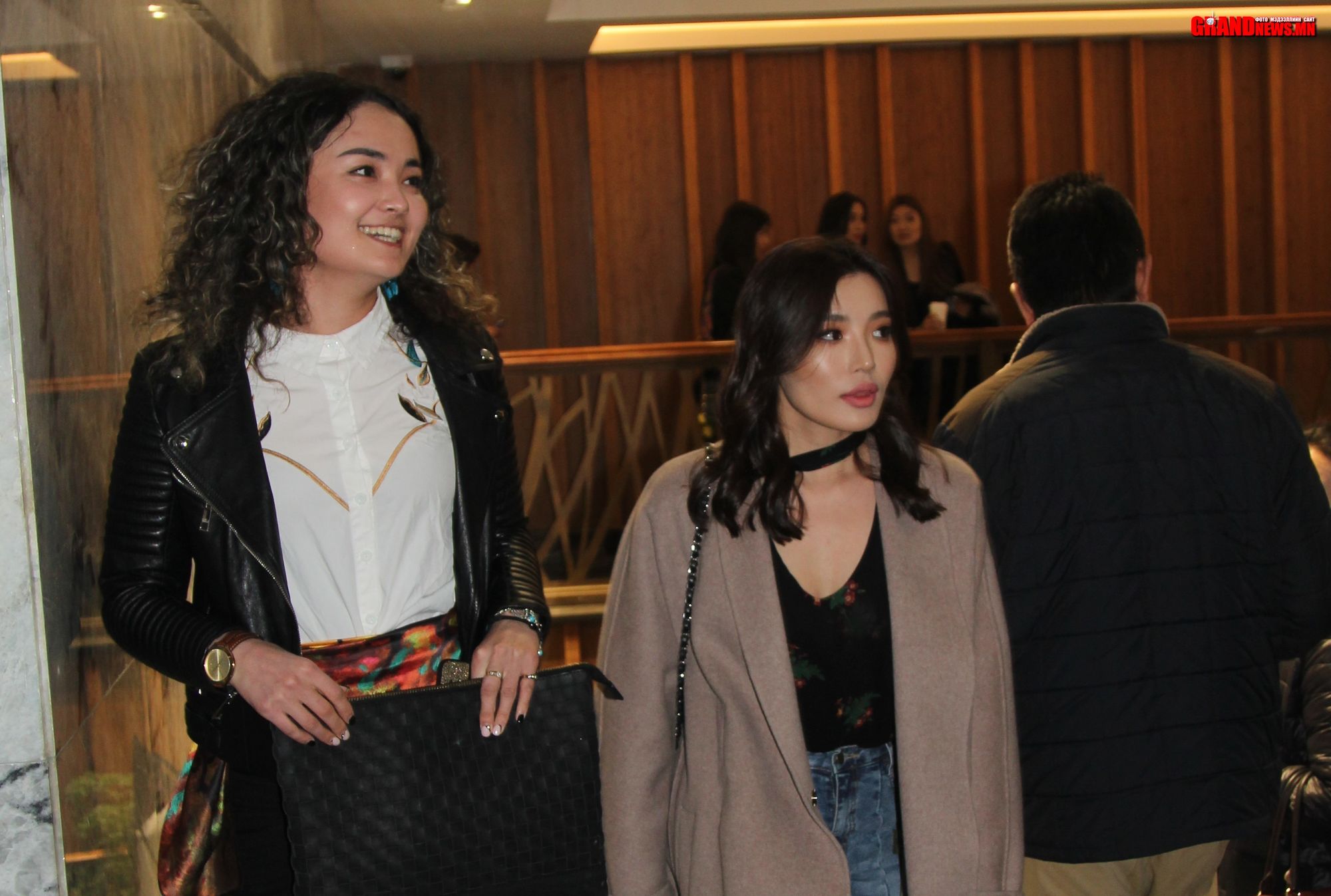 Стильдээ үнэнч Намуун