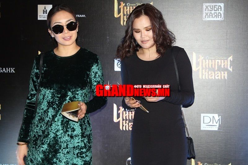 Залуухан ч, халуухан ч!