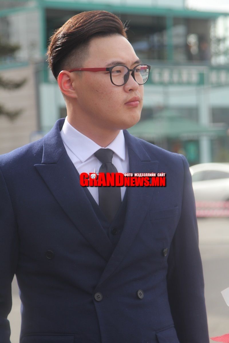 Охидын хүсэмжит залуу