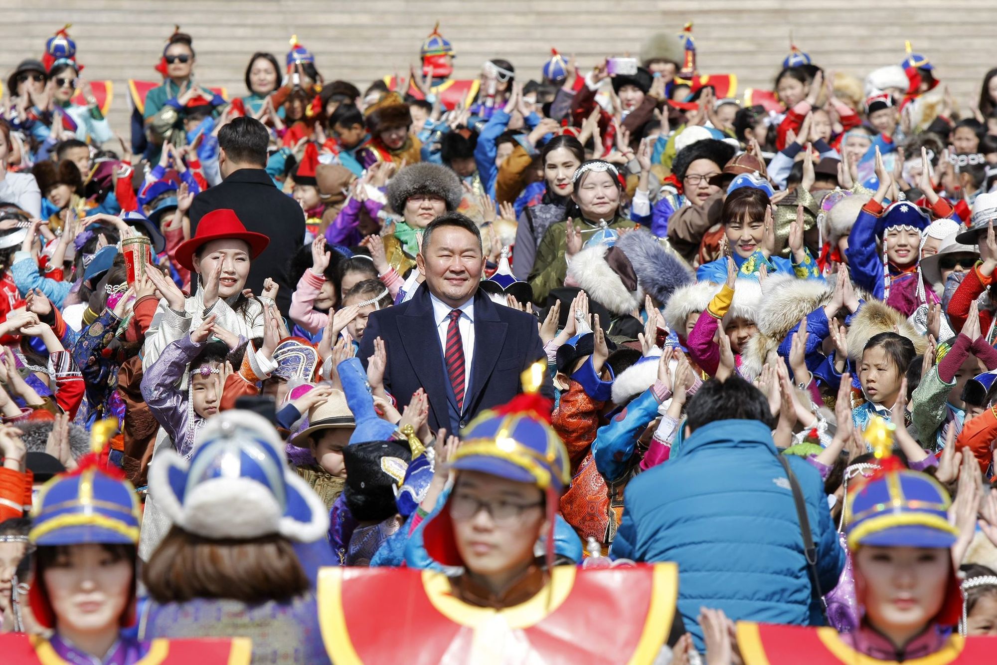 Ерөнхийлөгчид захидал бичээрэй