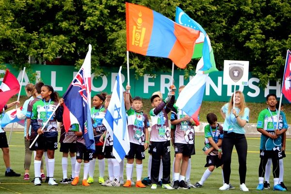 211 улс ”Хөлбөмбөг ба нөхөрлөлийн төлөө” нэгдлээ