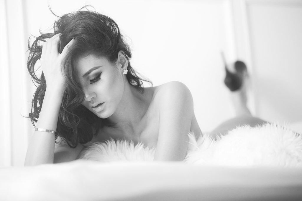 Elle, Bazaar сэтгүүл онцолсон модель Т.УНДАРМАА