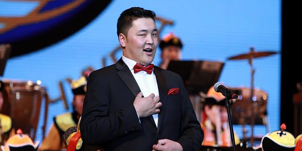 Д.Сүхбаатарын талбайд ”Монгол сонгодог” эгшиглэнэ