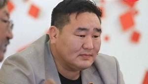 Бас л уйлуулчихлаа золиг гэж…