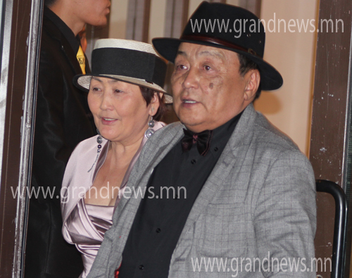 Энэ хүн Ц.Элбэгдоржийг муулах уу