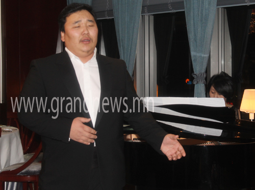 Э.Амартүвшин Испанийн театрт 