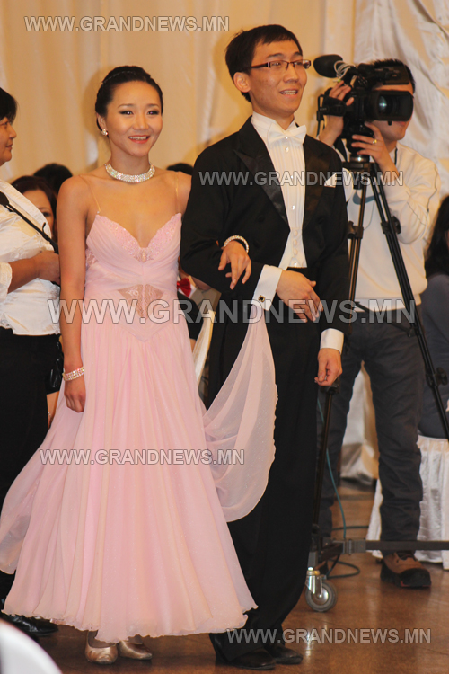 “Вений вальс”-ын гоёл