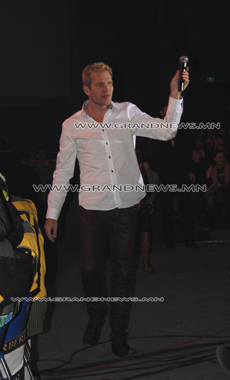 Дууг нь мэдэхгүй ч “бут авлаа”