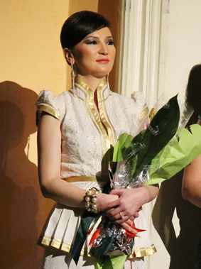 Залуу примадонна