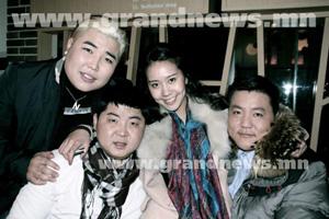 Дахиад л кино…