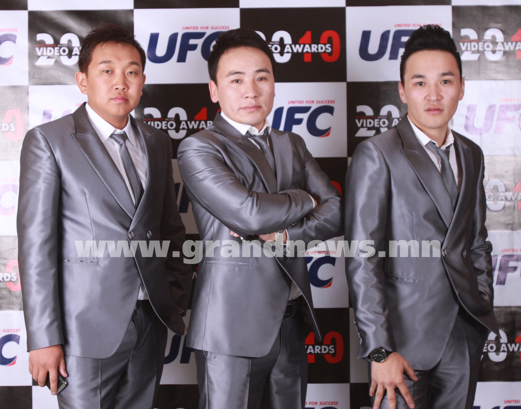 “HOTSPOT”-н анхны цомог…