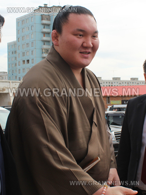 Хакухо дээд амжилтын эзэн боллоо