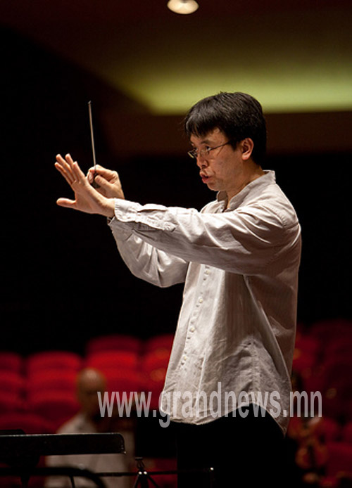 Америк удирдаач Монголд