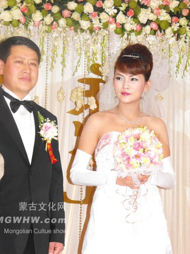 Дуучин С.Сэрчмаа хоёр шинэ дуу гаргана