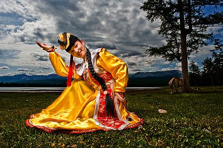 Өнөөдрийн үзвэр