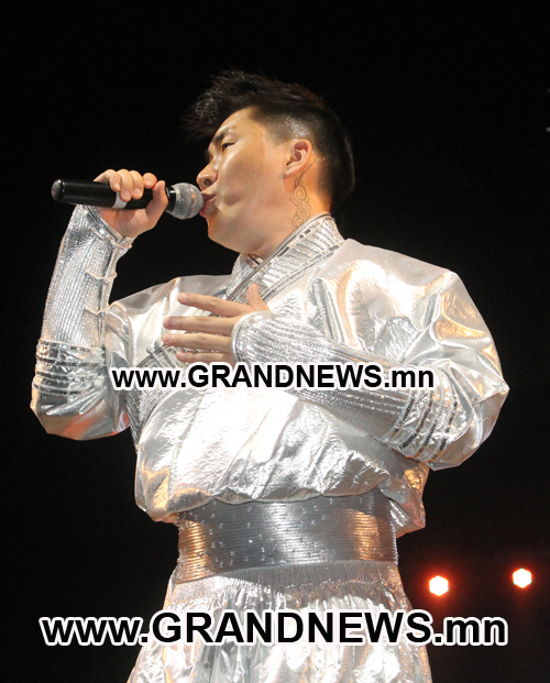 Ногоон хивснээ