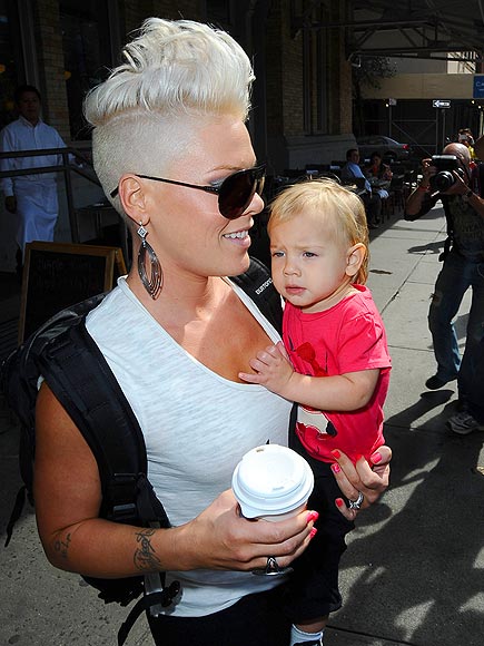 Рок одын хүү 