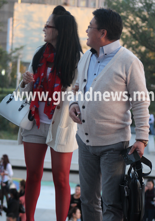 Зулаагын хөөрхөн хөл...