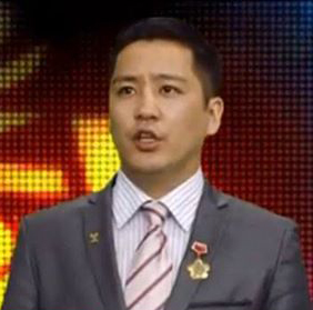 Олимпийн тамирчид хамтдаа төрийн дууллаа дууллаа.