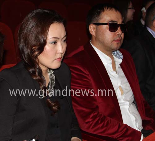 Ямаан сахалтын янаг хонгор 