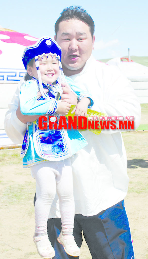 Аваргыг 13 саяар шатаасан бүсгүй хэн байв