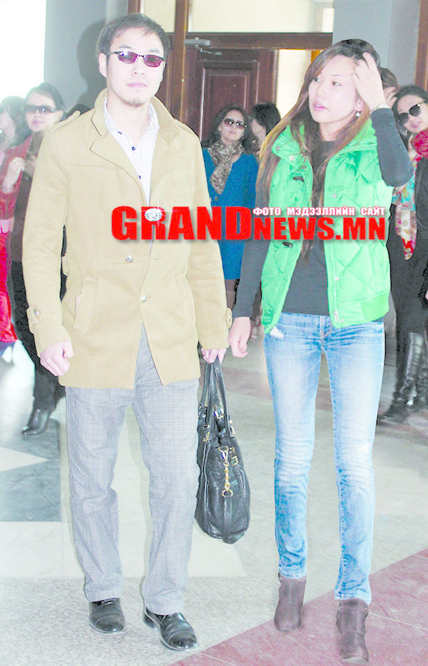 Чингүүний шинэ найз бүсгүй