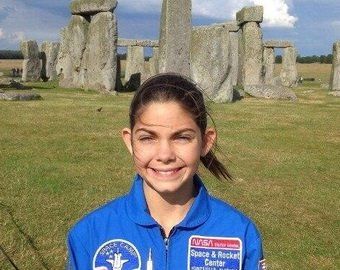 13 настай охин Марс руу аялна 