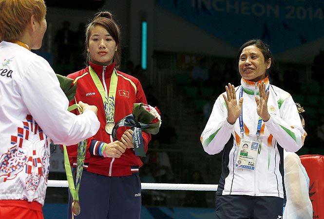 Луйварчин солонгосчуудын булайг дэлгэв