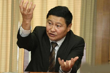 Н.Алтанхуяг дэнжигнэж байна