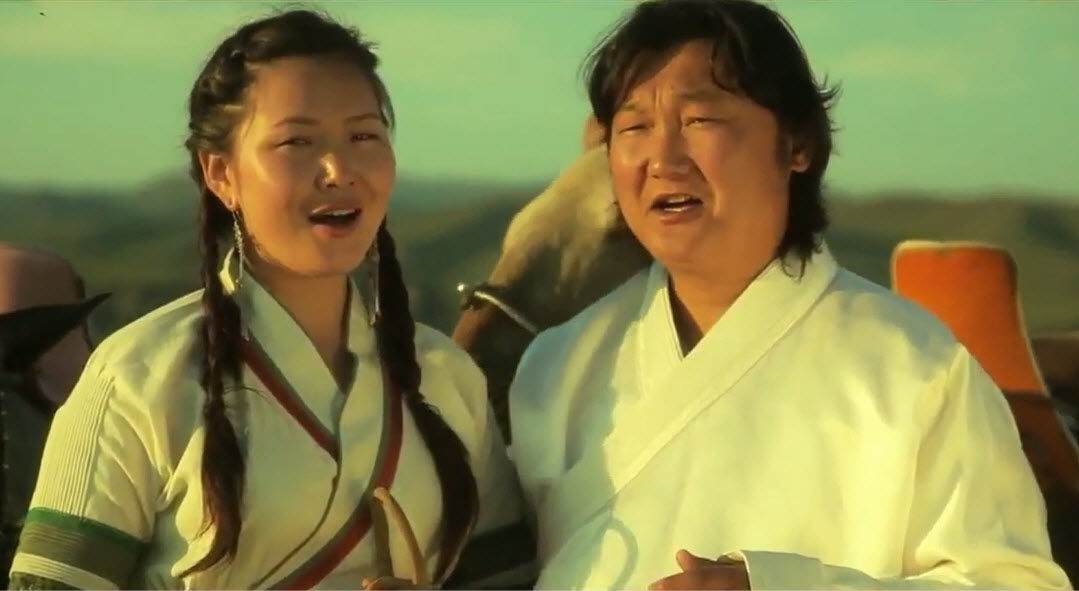  Онцлох бичлэг: С.Жавхлан дахиад гэргийтэйгээ...