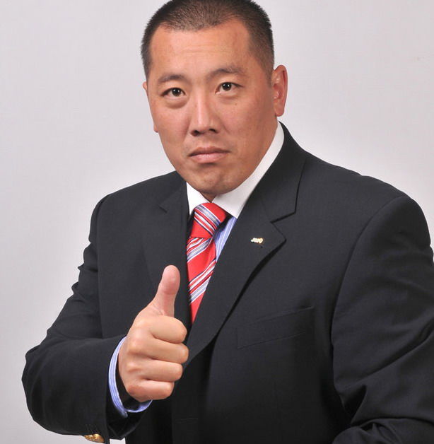  Б.Батзаяа гэж бантан хутгагч!