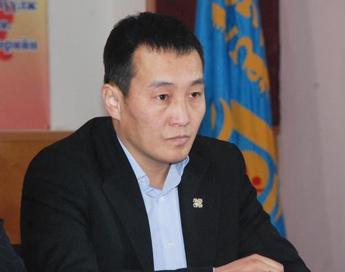 Х.Тэмүүжин Р.Амаржаргалд  “элэггүй”