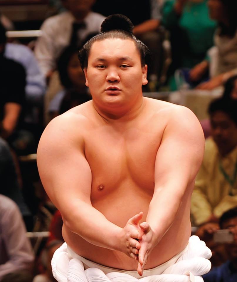 Хакухо хэзээ ч Японы иргэн болохгүй