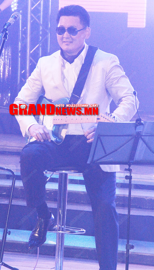 Урлагт шинэ од! У.Хүрэлсүх