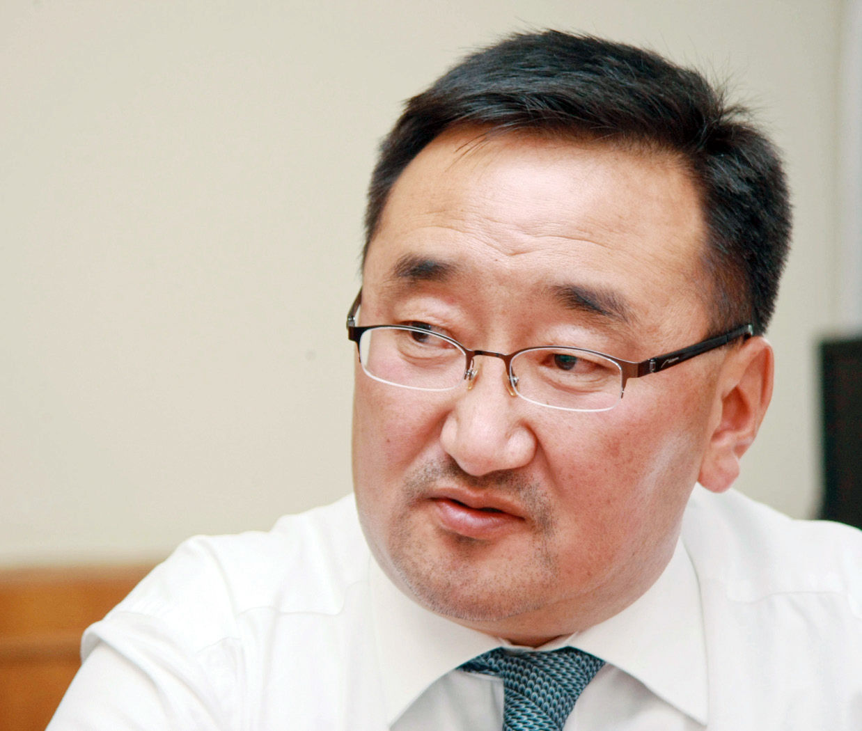 Ц.Цолмон, Л.Пүрэвсүрэн хоёр сайд боллоо 