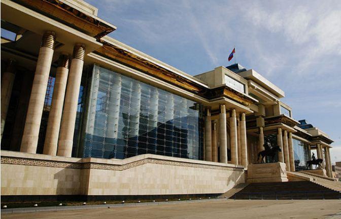 Бүгдээрээ сайд болохын төлөө