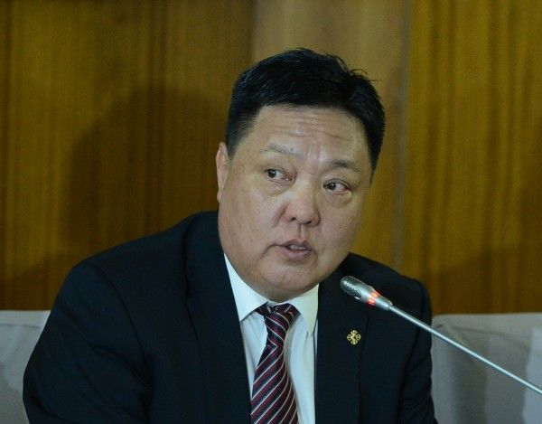 М.Энхсайханы нарийн бодлого